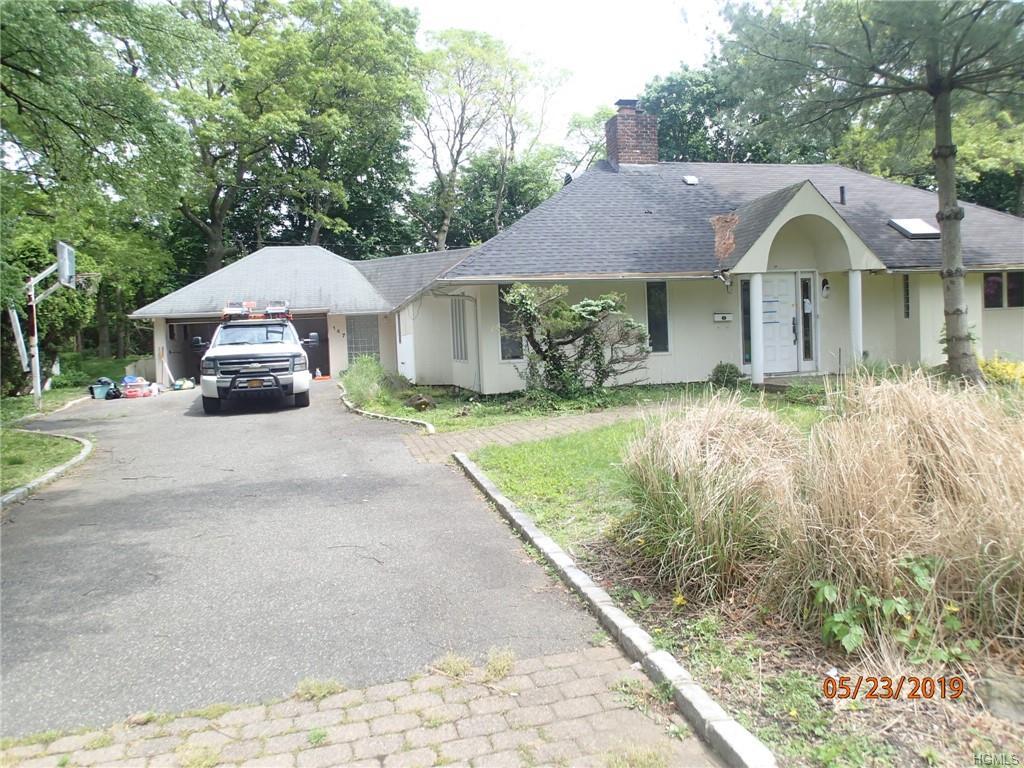 147 Parkway Drive - Photo 1
