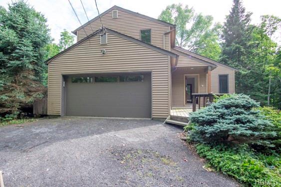 8 Tenny Lane - Photo 1