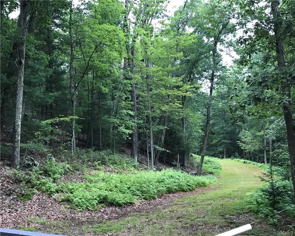 32 Old Country Road - Photo 1