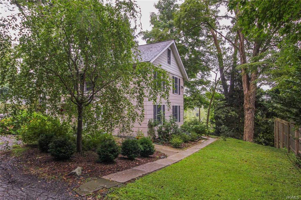 15 Indian Hill Road - Photo 1