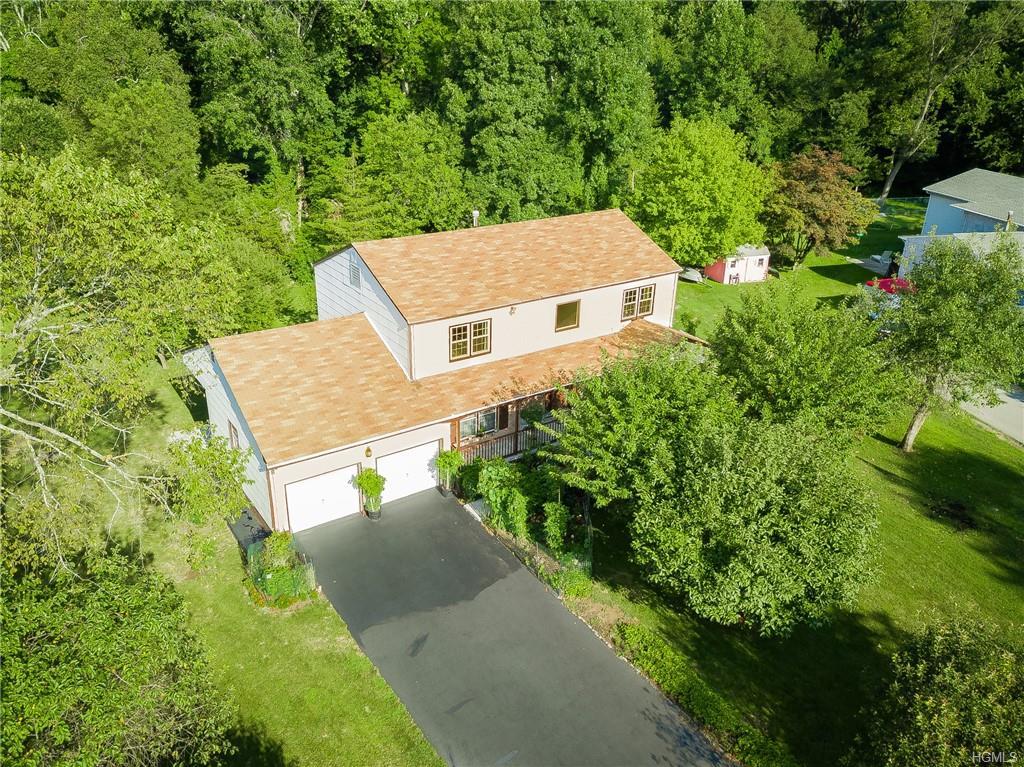 49 Pilgrim Lane - Photo 1