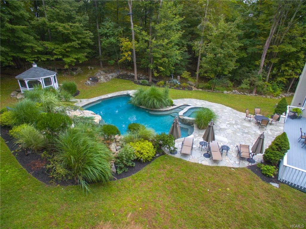 21 Sunderland Lane - Photo 1