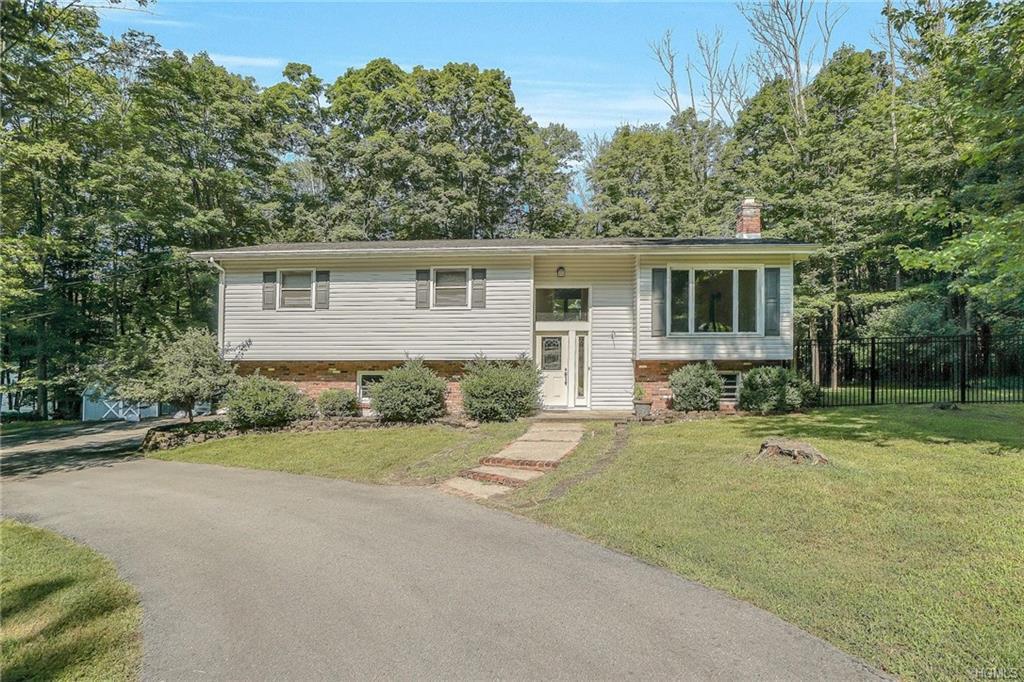 15 Twin Brooks Drive - Photo 1