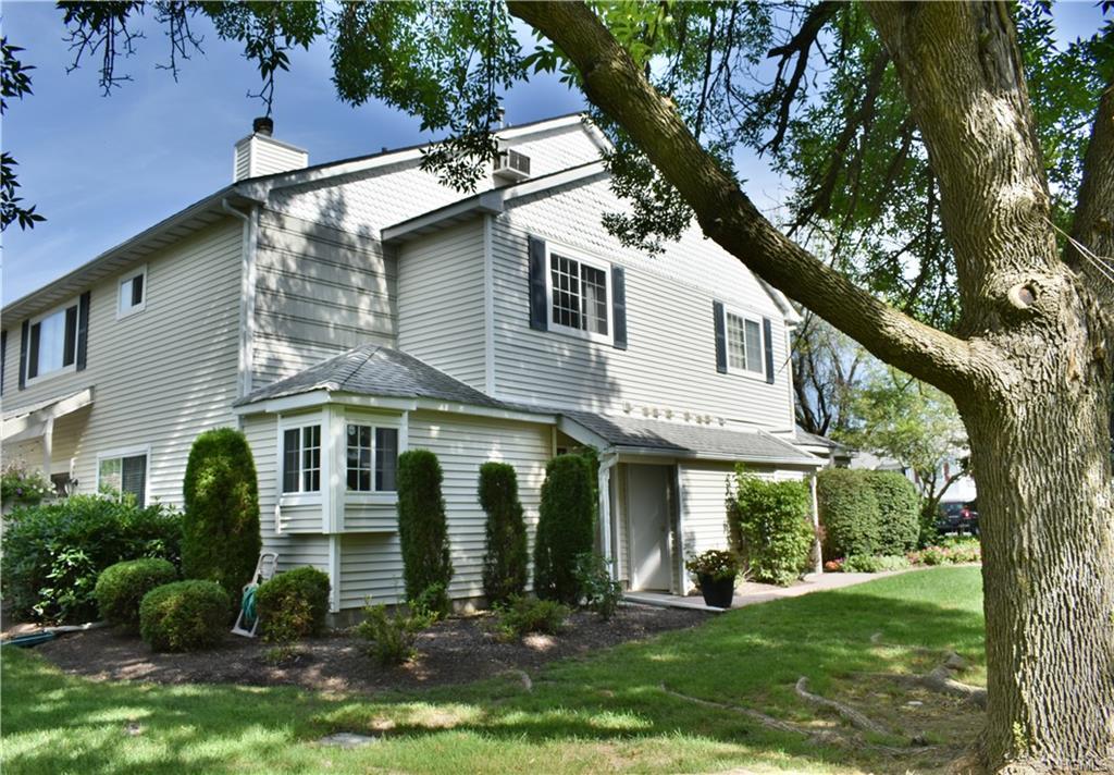 51 Magnolia Lane - Photo 1