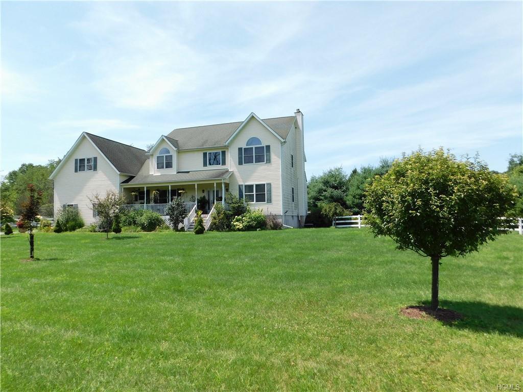544 Winding Hill Road - Photo 1