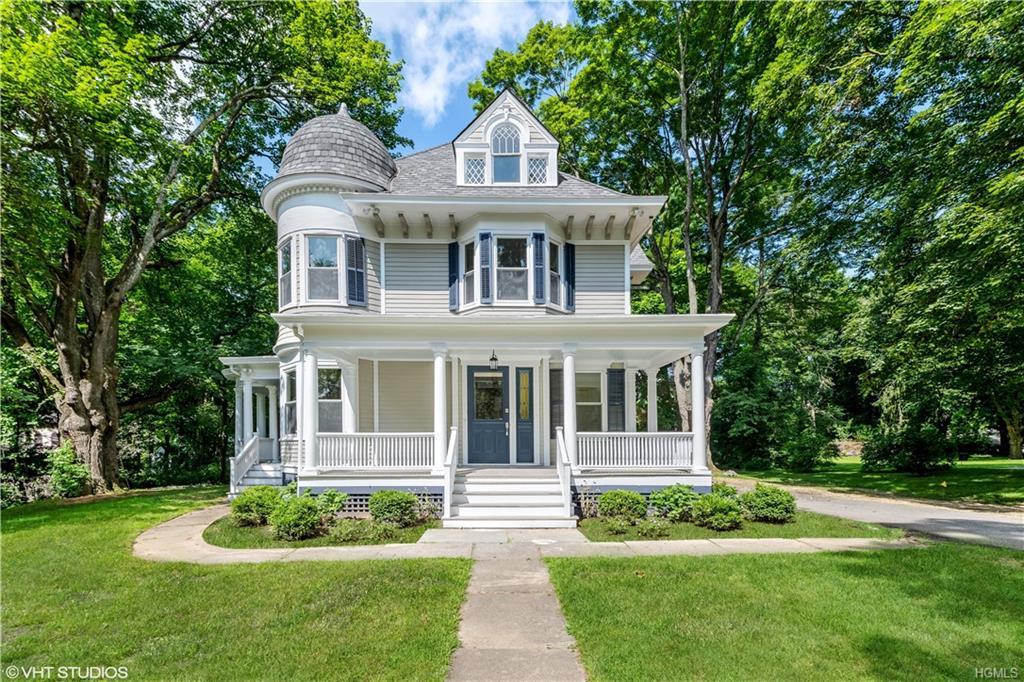 34 Croton Avenue - Photo 1
