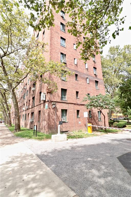 1949 Mcgraw Avenue - Photo 1