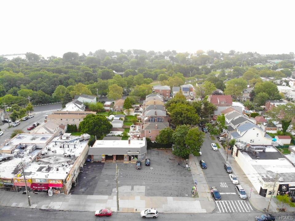 4017 Tremont Avenue - Photo 1