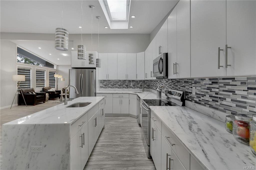 36 Floral Drive - Photo 1