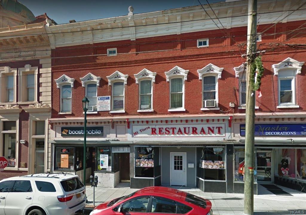 3 Broadway - Photo 1