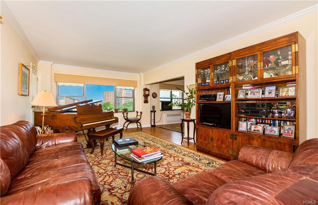 3515 Henry Hudson Parkway - Photo 1 3515 Henry Hudson Parkway - Photo 1