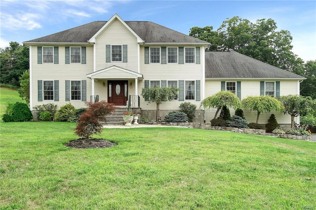 109 Cunningham Drive - Photo 1