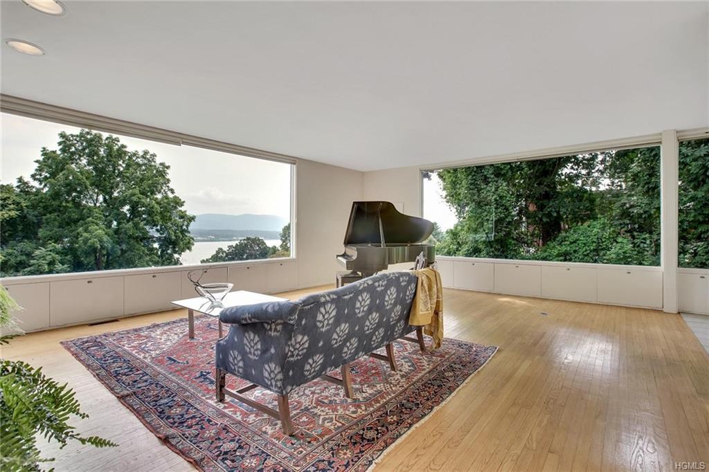 624 River Road - Photo 1