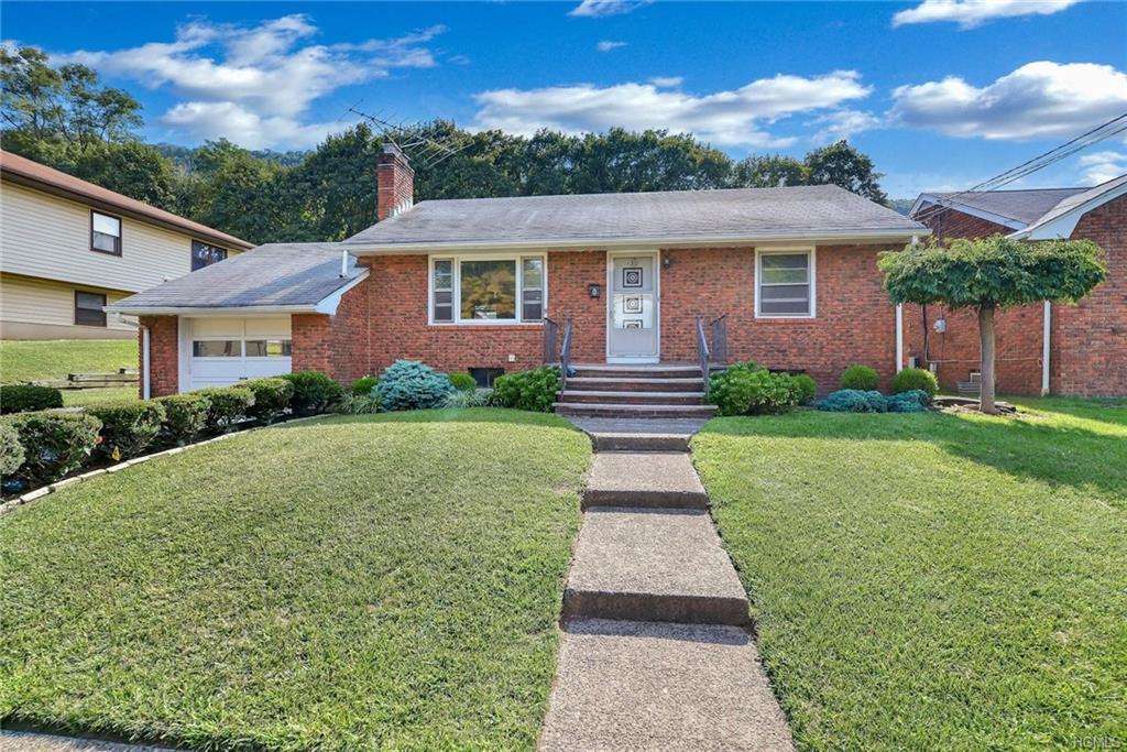 122 Hudson Avenue - Photo 1