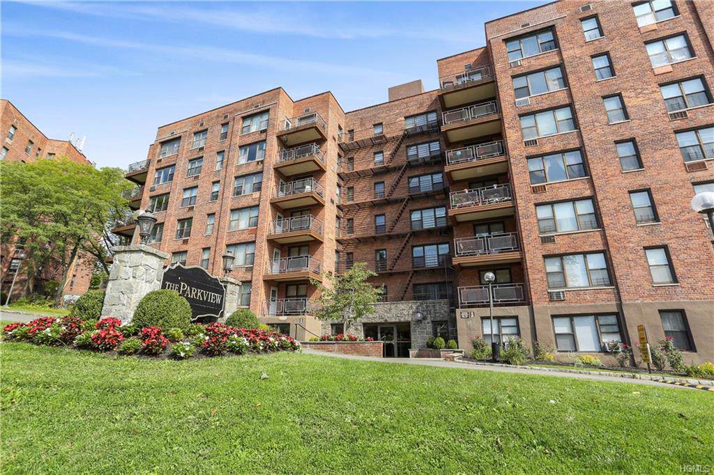 121 Highland Avenue - Photo 1