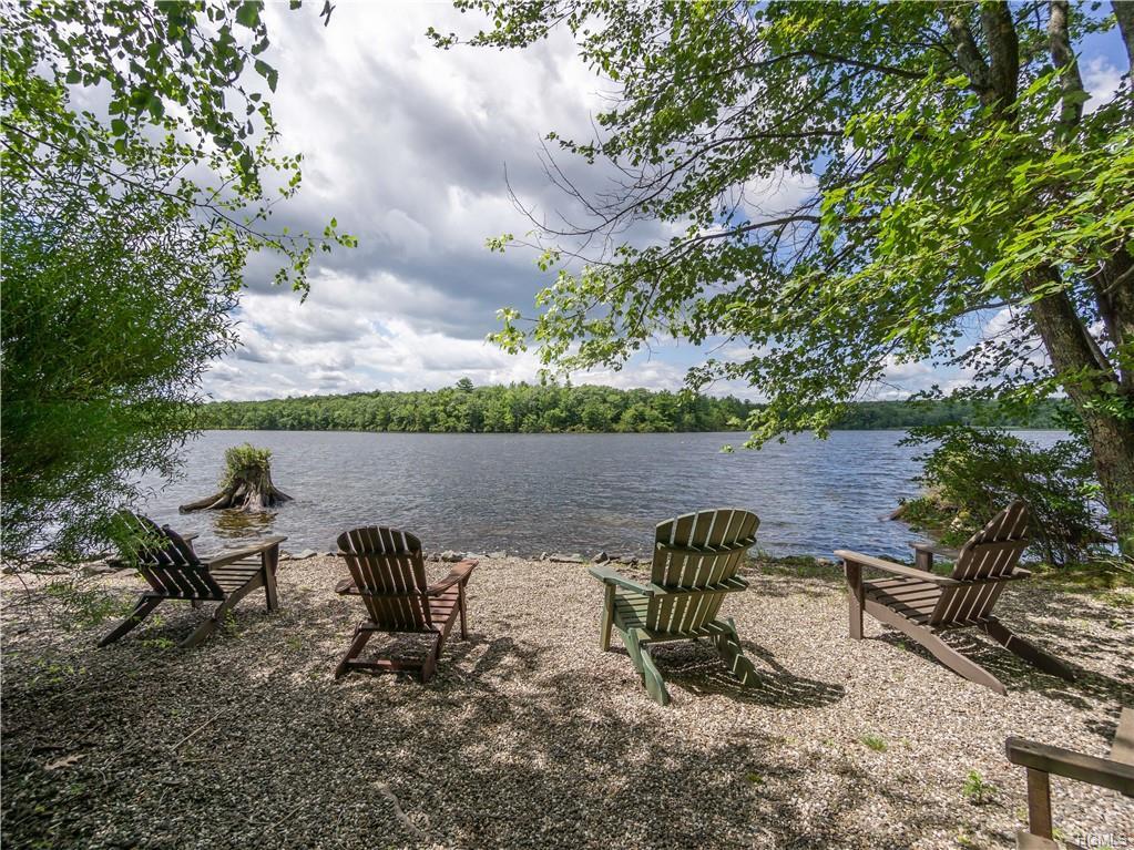 452 Shore Drive - Photo 1