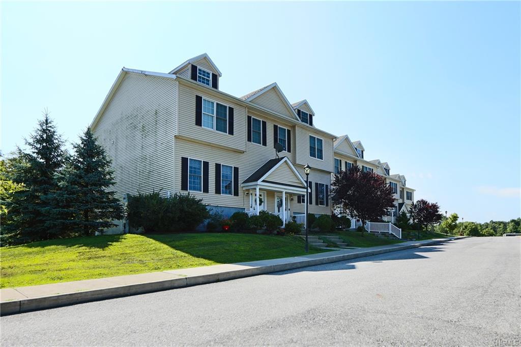 20 Hudson Circle - Photo 1