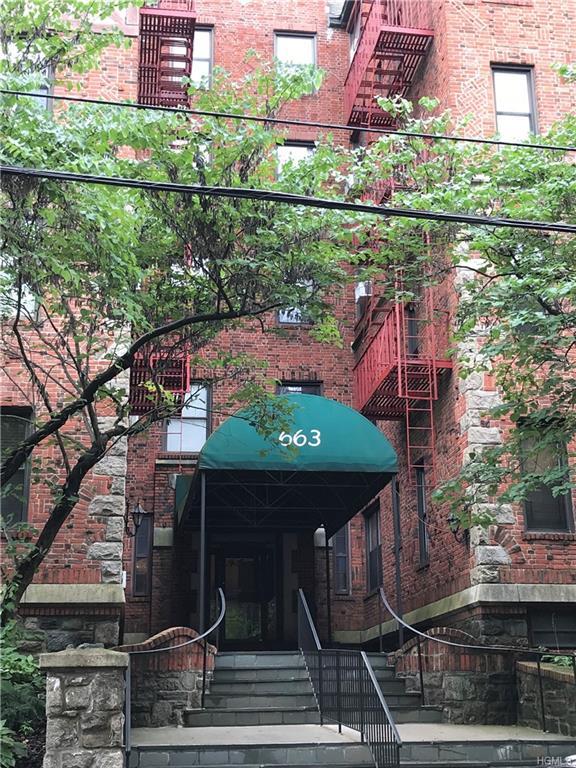 663 Locust Street - Photo 1