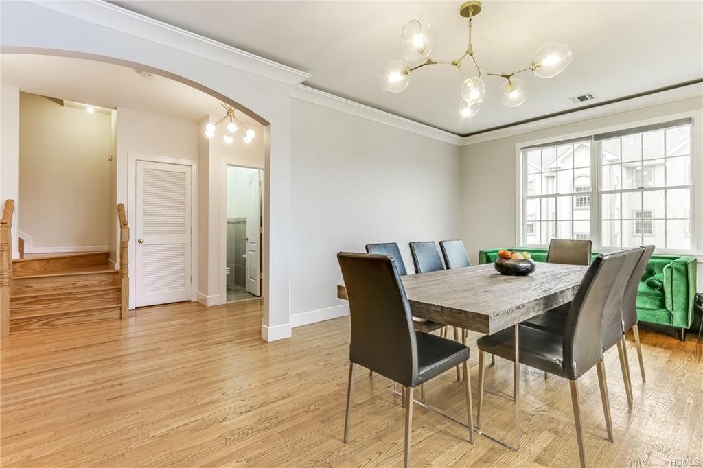3316 Parkview Drive - Photo 1