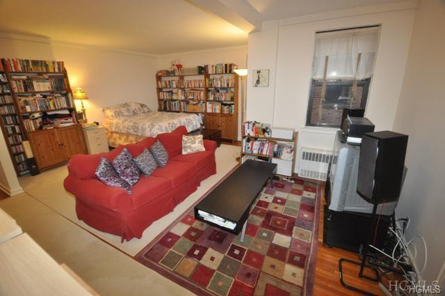 142 Garth Road - Photo 1