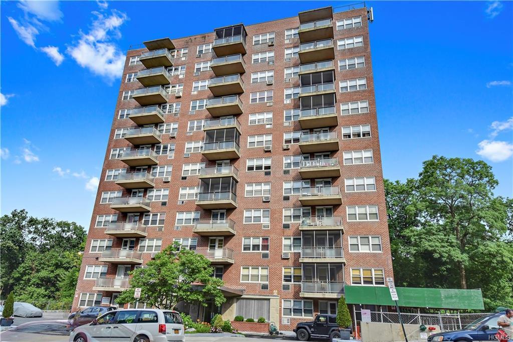 385 Mclean Avenue - Photo 1