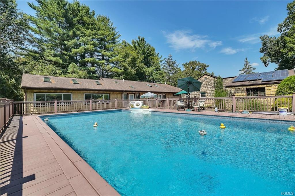 78 Burrows Lane - Photo 1