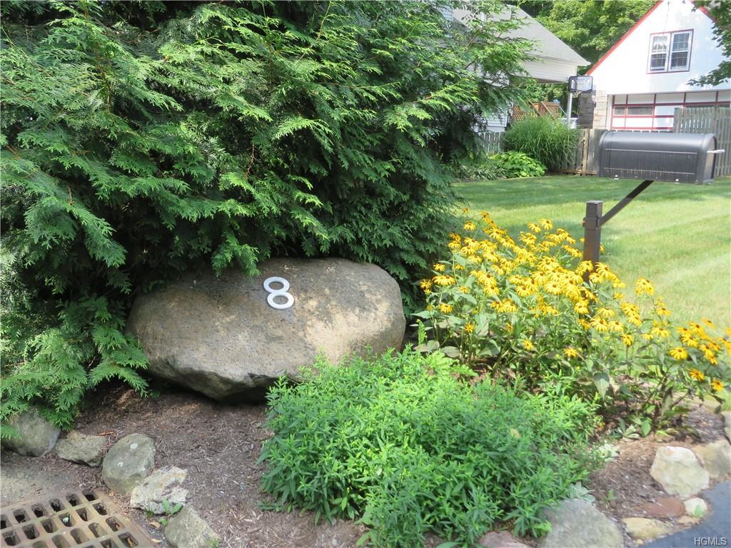 8 Hamilton Avenue - Photo 1