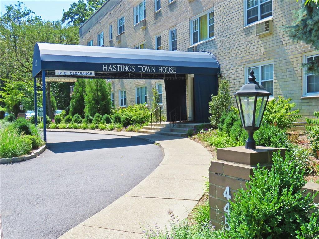 445 Broadway-#1R - Photo 1