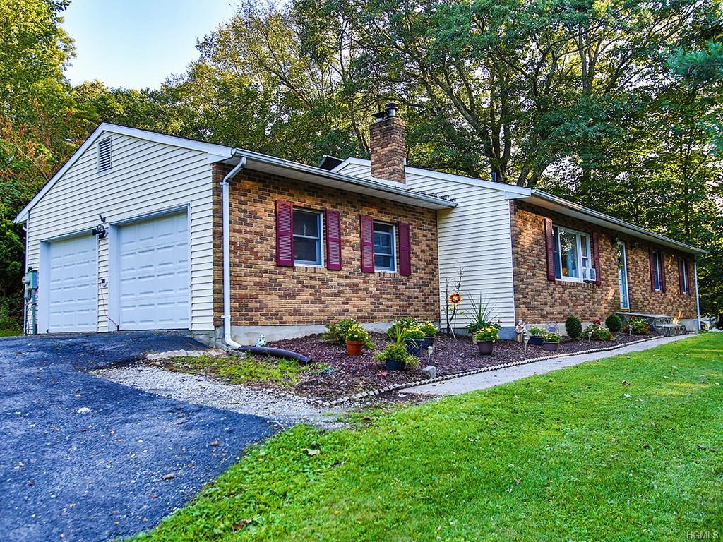 4 Emperor Lane - Photo 1
