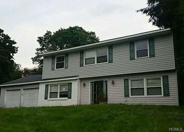 225 Heather Lane - Photo 1