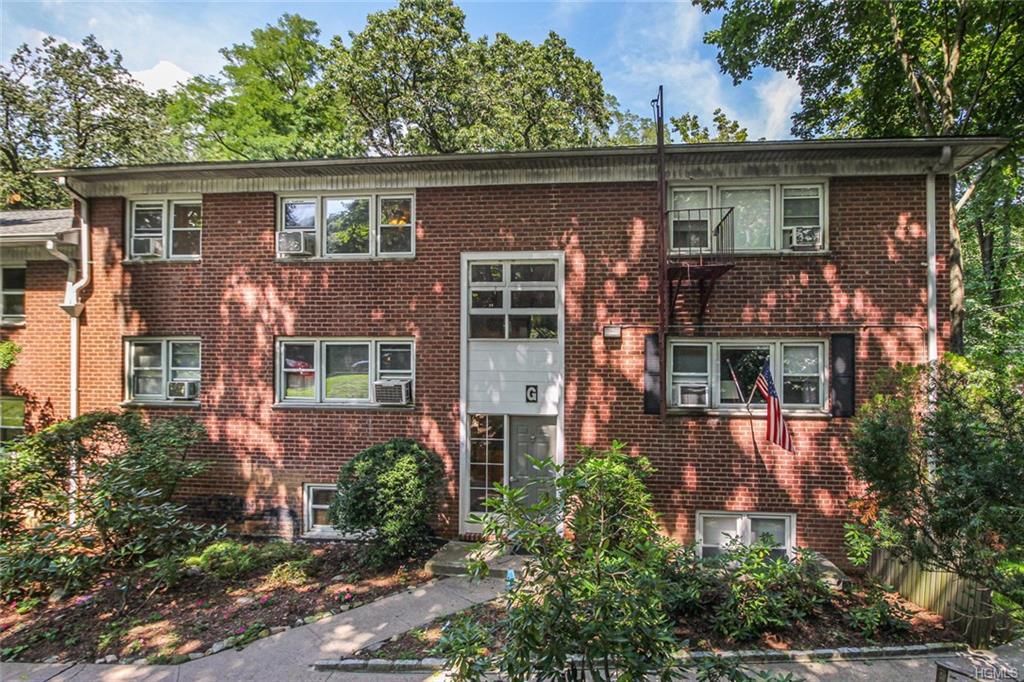 140 Broadway - Photo 1