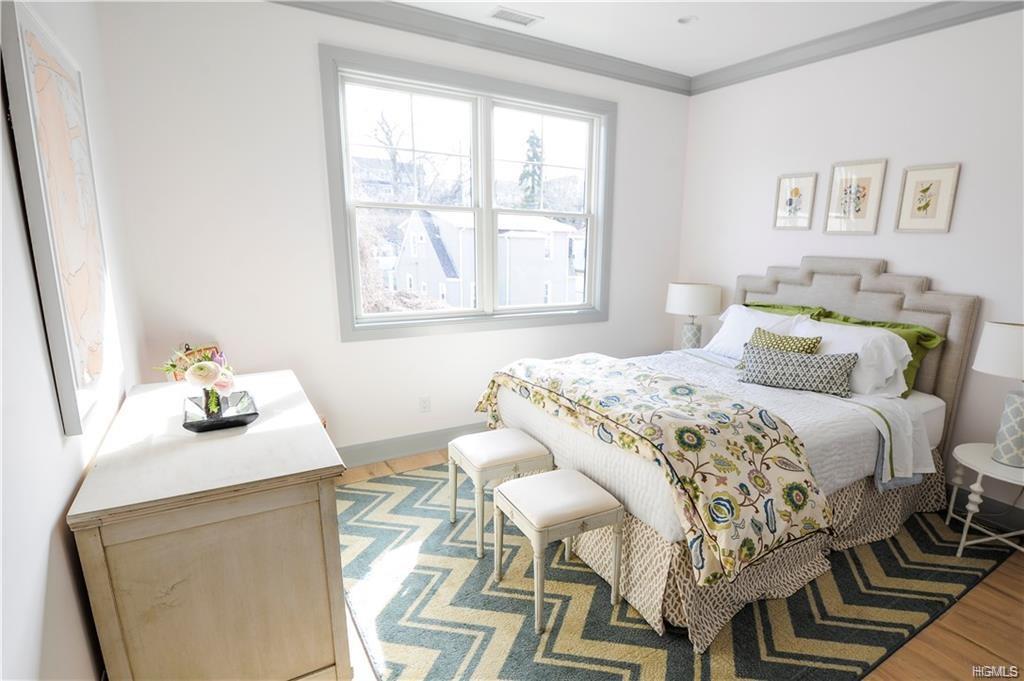 368 Midland Avenue - Photo 1