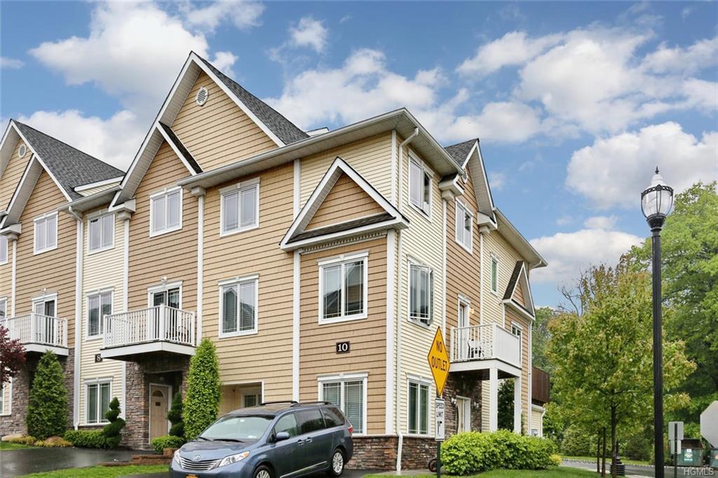 10 Oak Glen Road - Photo 1