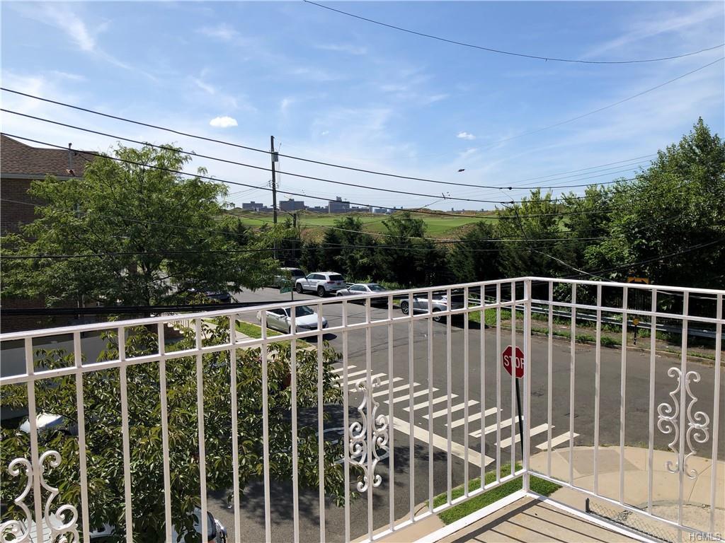 284 Davis Avenue - Photo 1