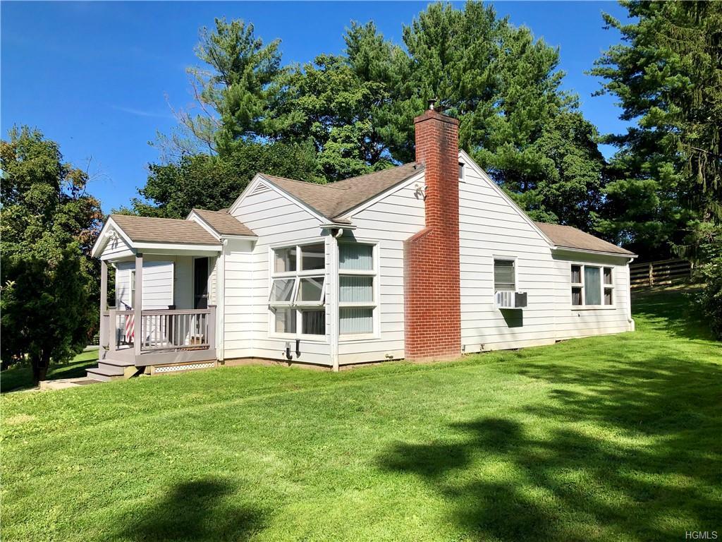 105 Burlingham Road - Photo 1