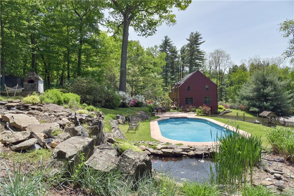 19 Salem Hill Road - Photo 1