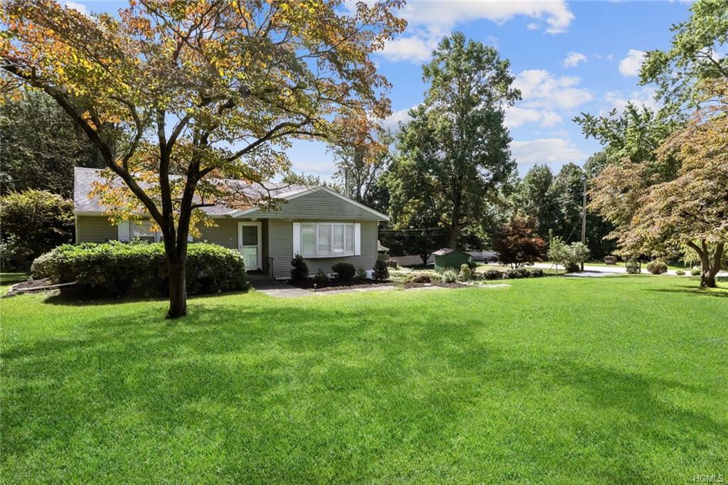 17 Bellows Lane - Photo 1