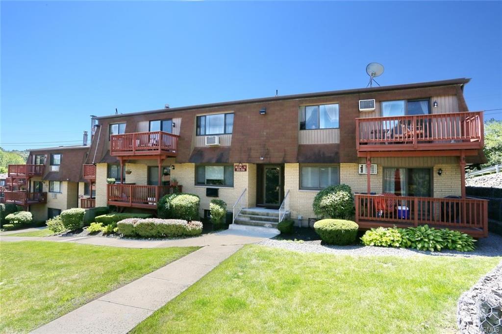316 Richard Court - Photo 1
