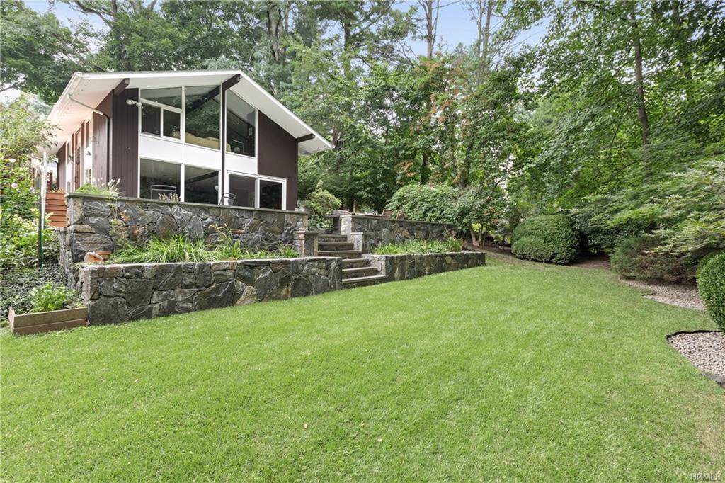 14 Lounsbury Road - Photo 1