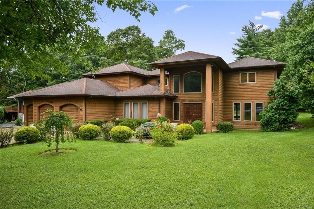4 Windward Avenue - Photo 1