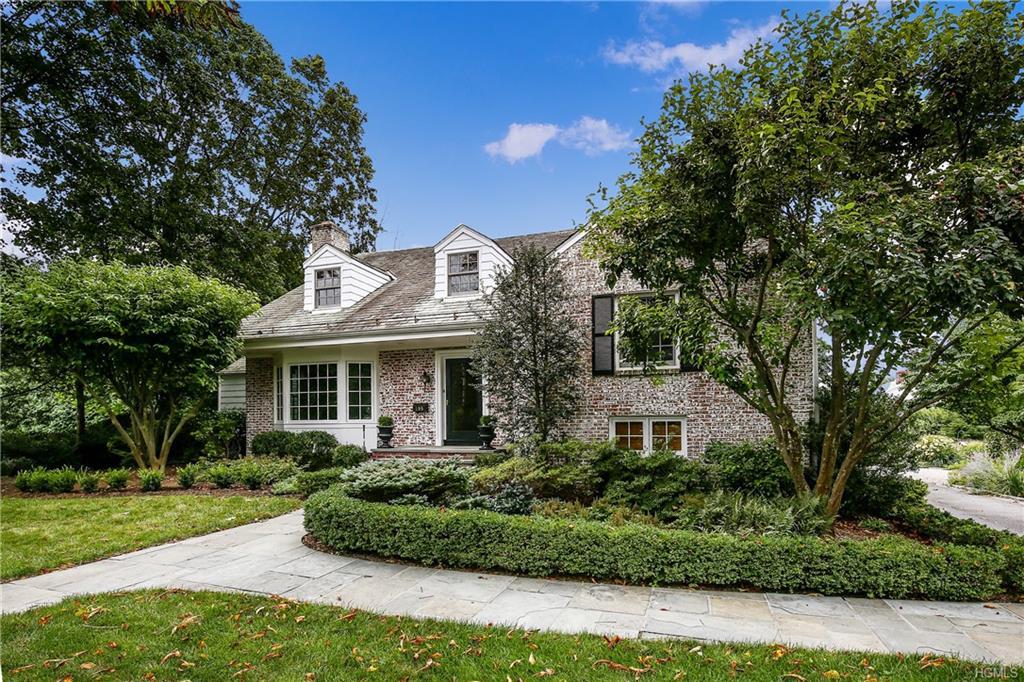 195 Locust Avenue - Photo 1