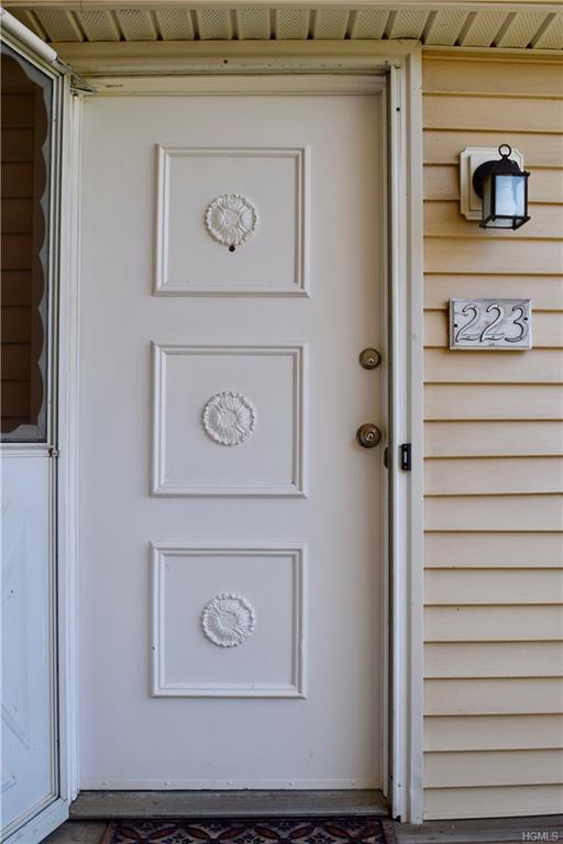 223 Fox Run - Photo 1