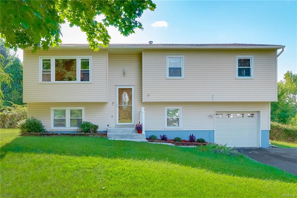27 Oxford Lane - Photo 1