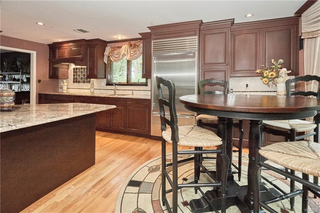 3 Augusta Court - Photo 1