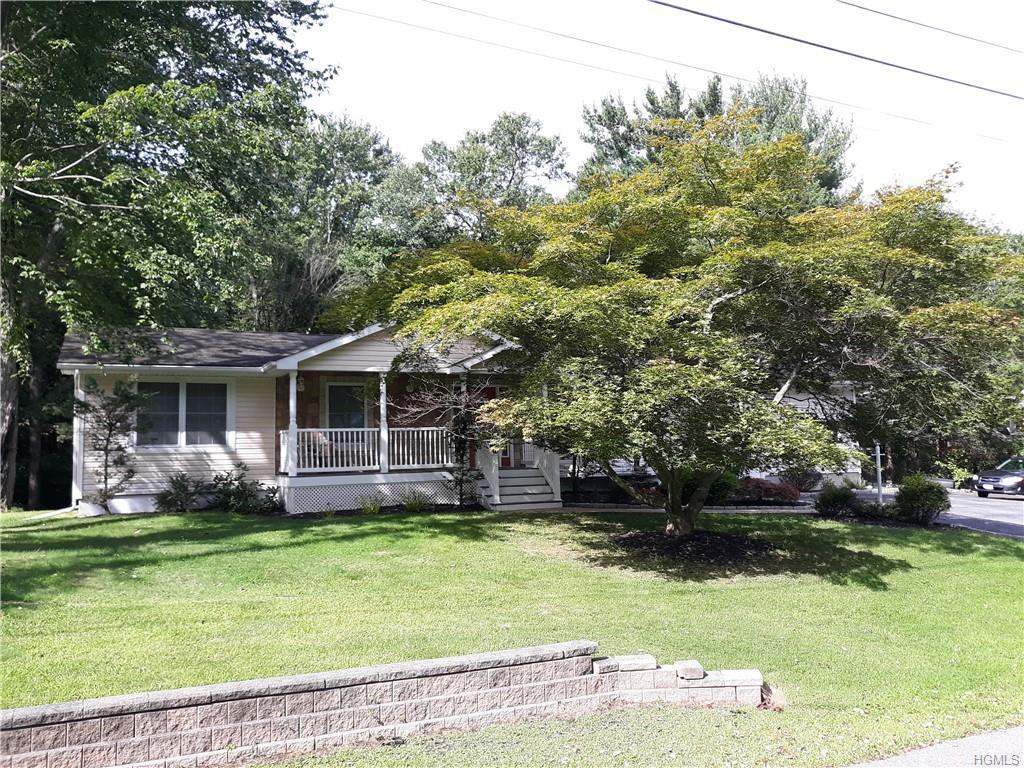 8 Fox Hill Road - Photo 1