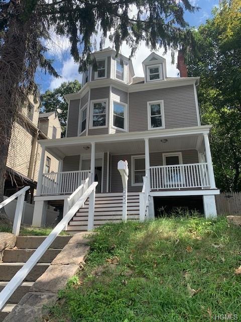552 Warburton Avenue - Photo 1