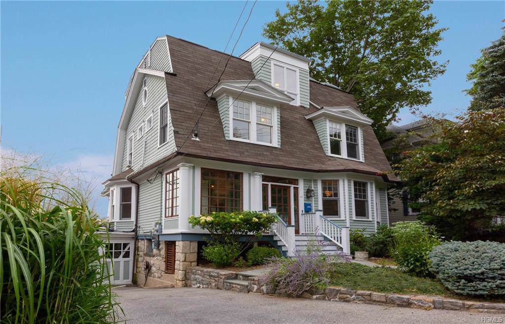 21 Bellair Drive - Photo 1