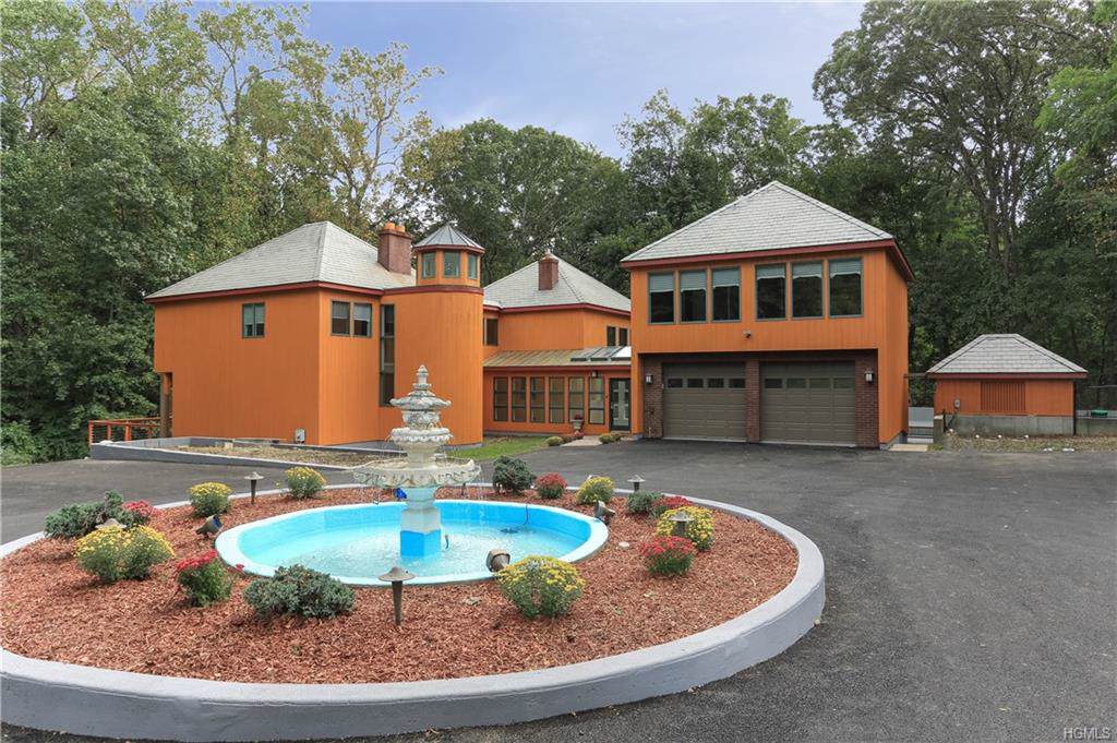 101 Manor Drive - Photo 1