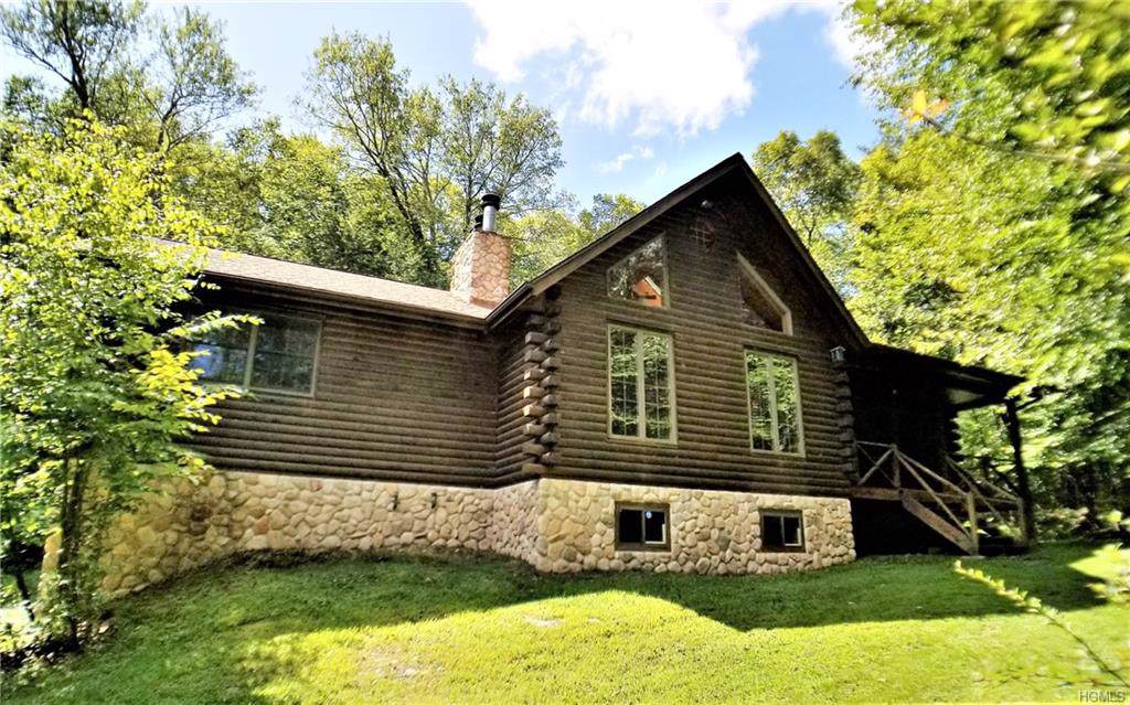 104 Roslyn Ridge Road - Photo 1