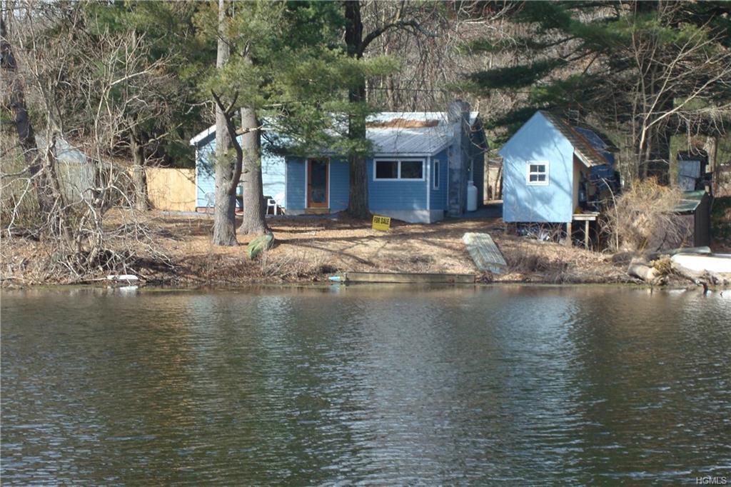 18 4th Avenue - Photo 1